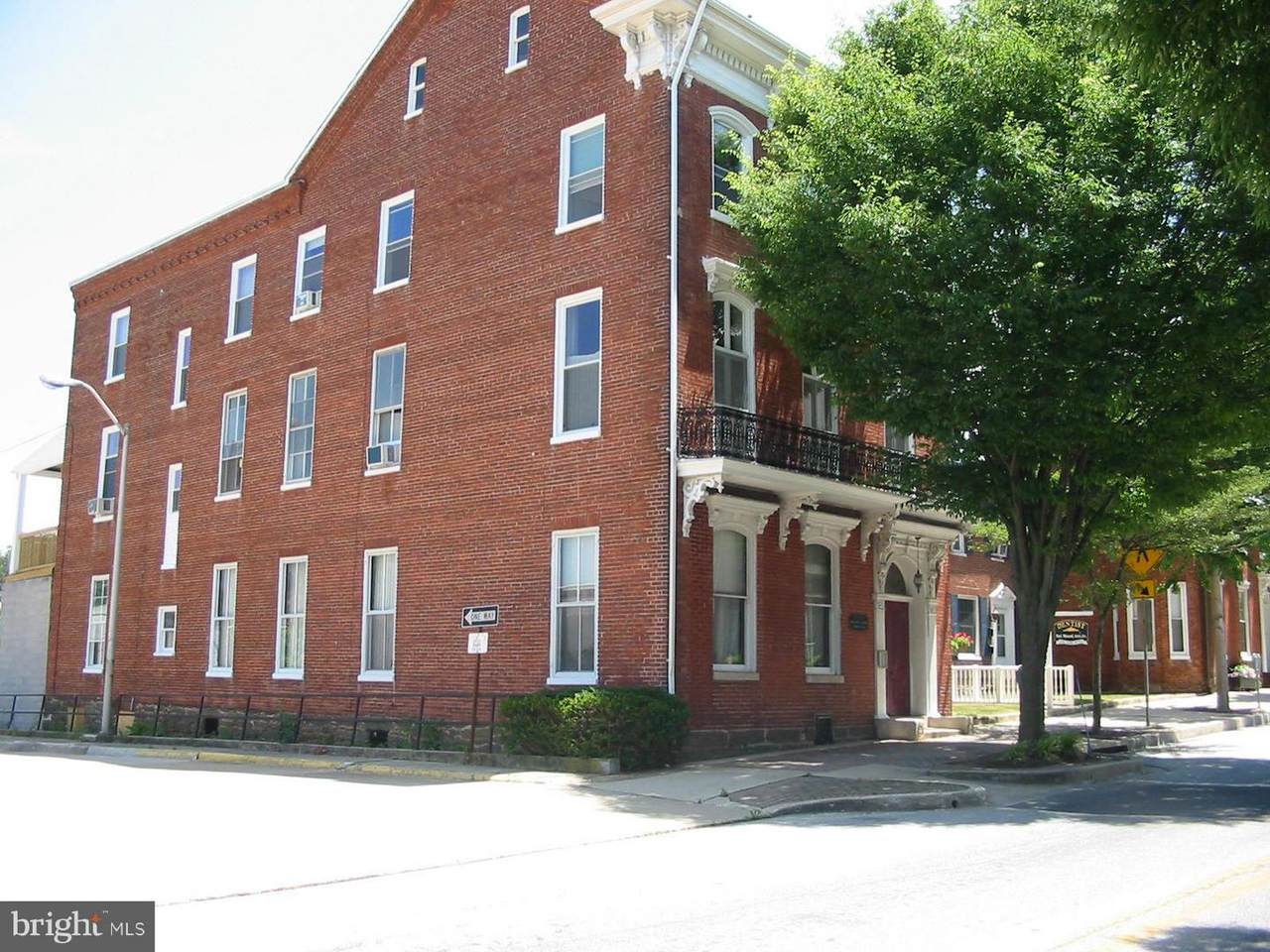 101 Main Street - Photo 1