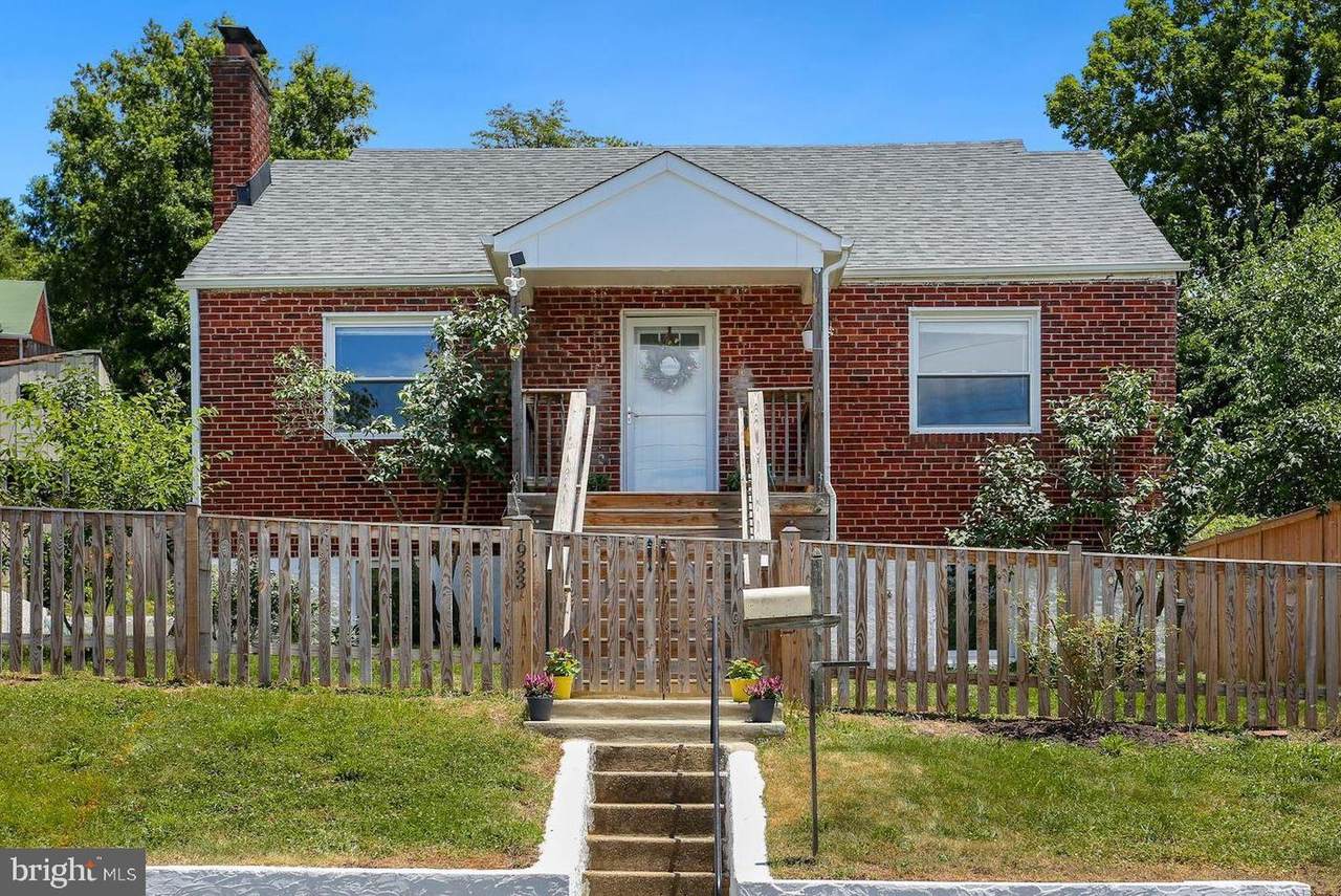 1933 Quebec Street - Photo 1
