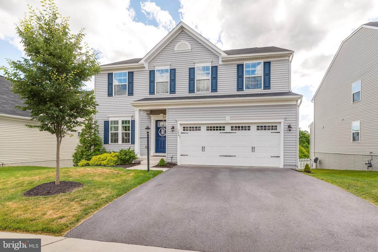 104 Poinsettia Way - Photo 1