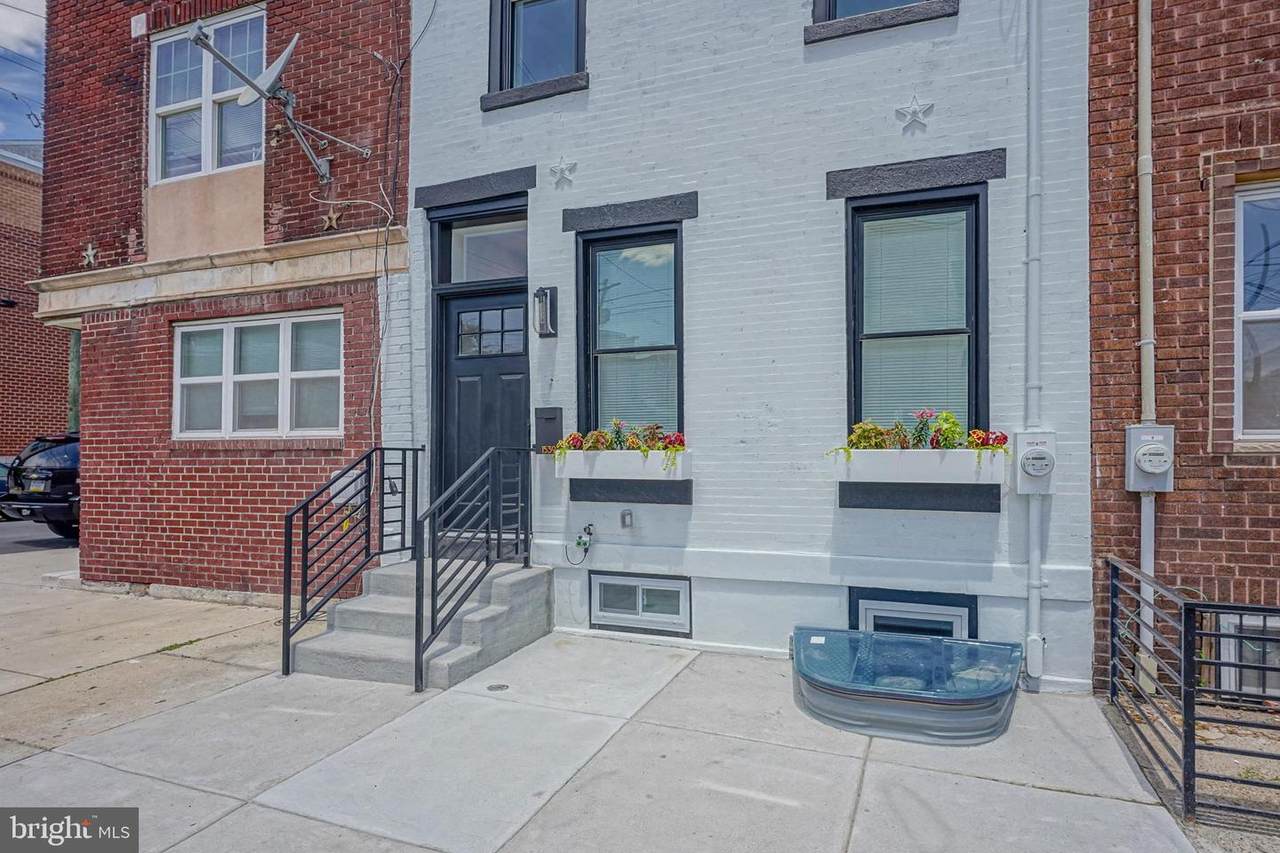 1539 Ellsworth Street - Photo 1
