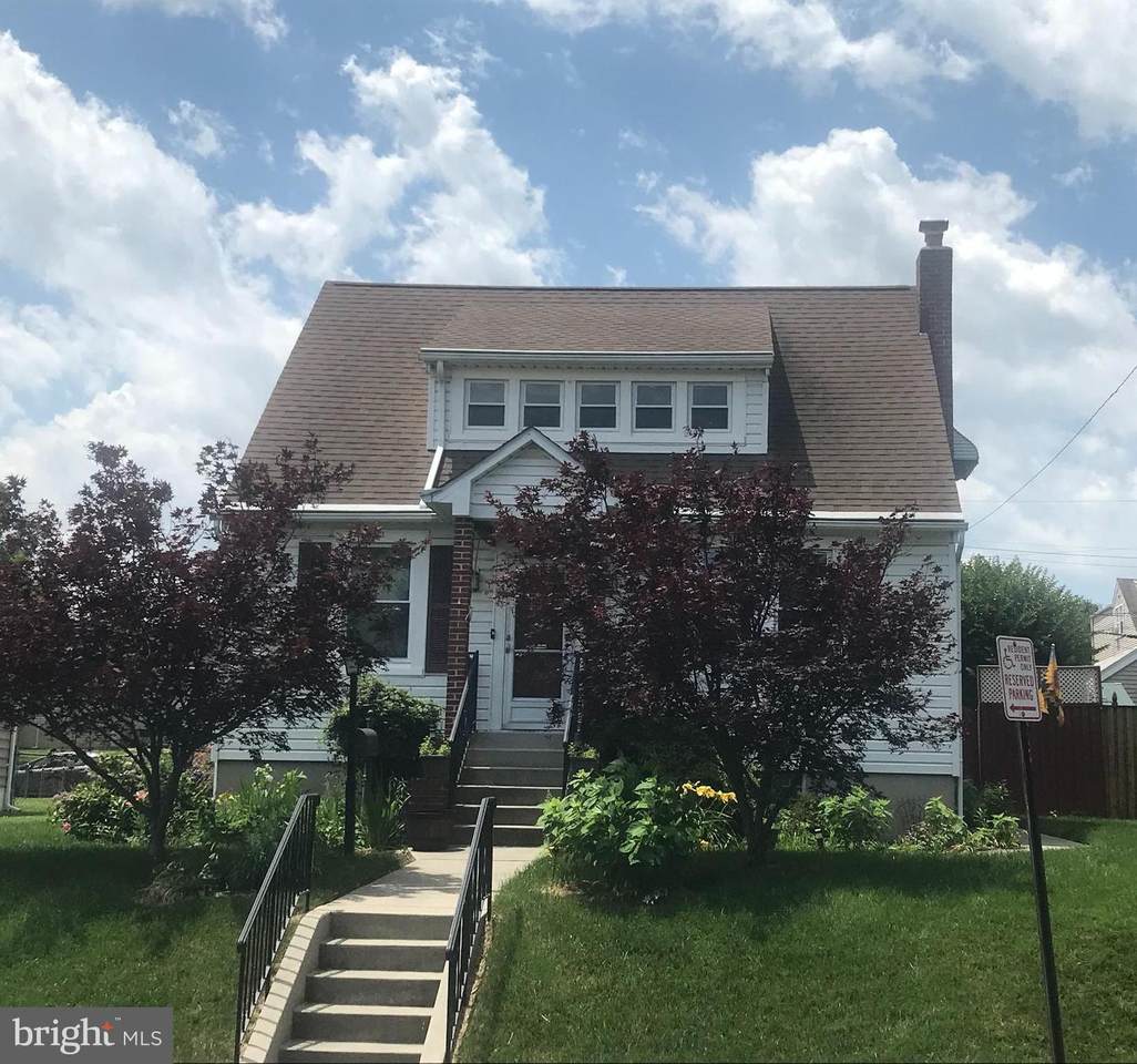 1212 Leeds Terrace - Photo 1
