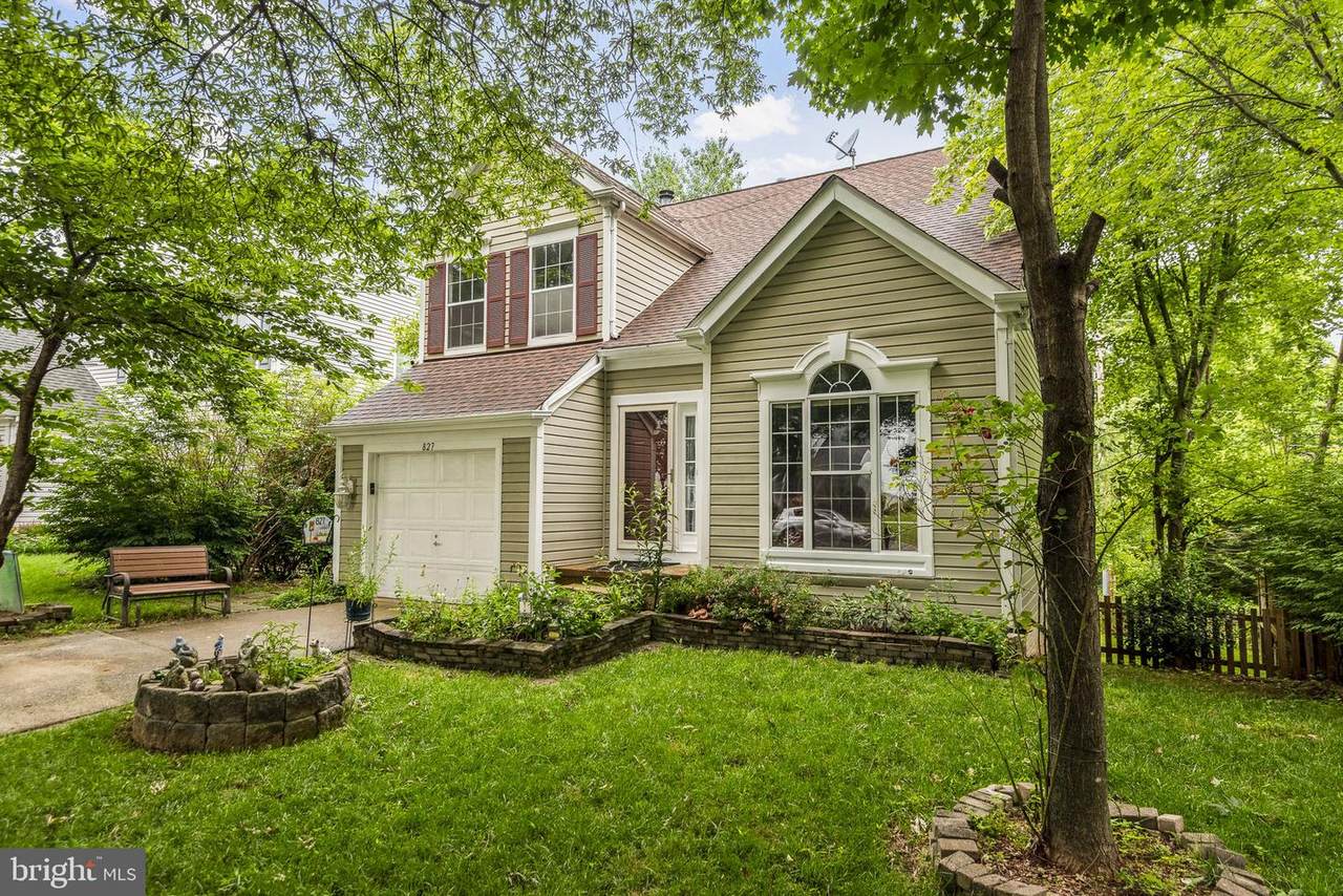 827 Catoctin Circle - Photo 1