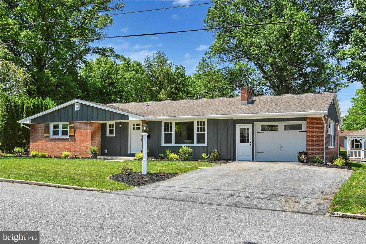 205 Adam Drive - Photo 1