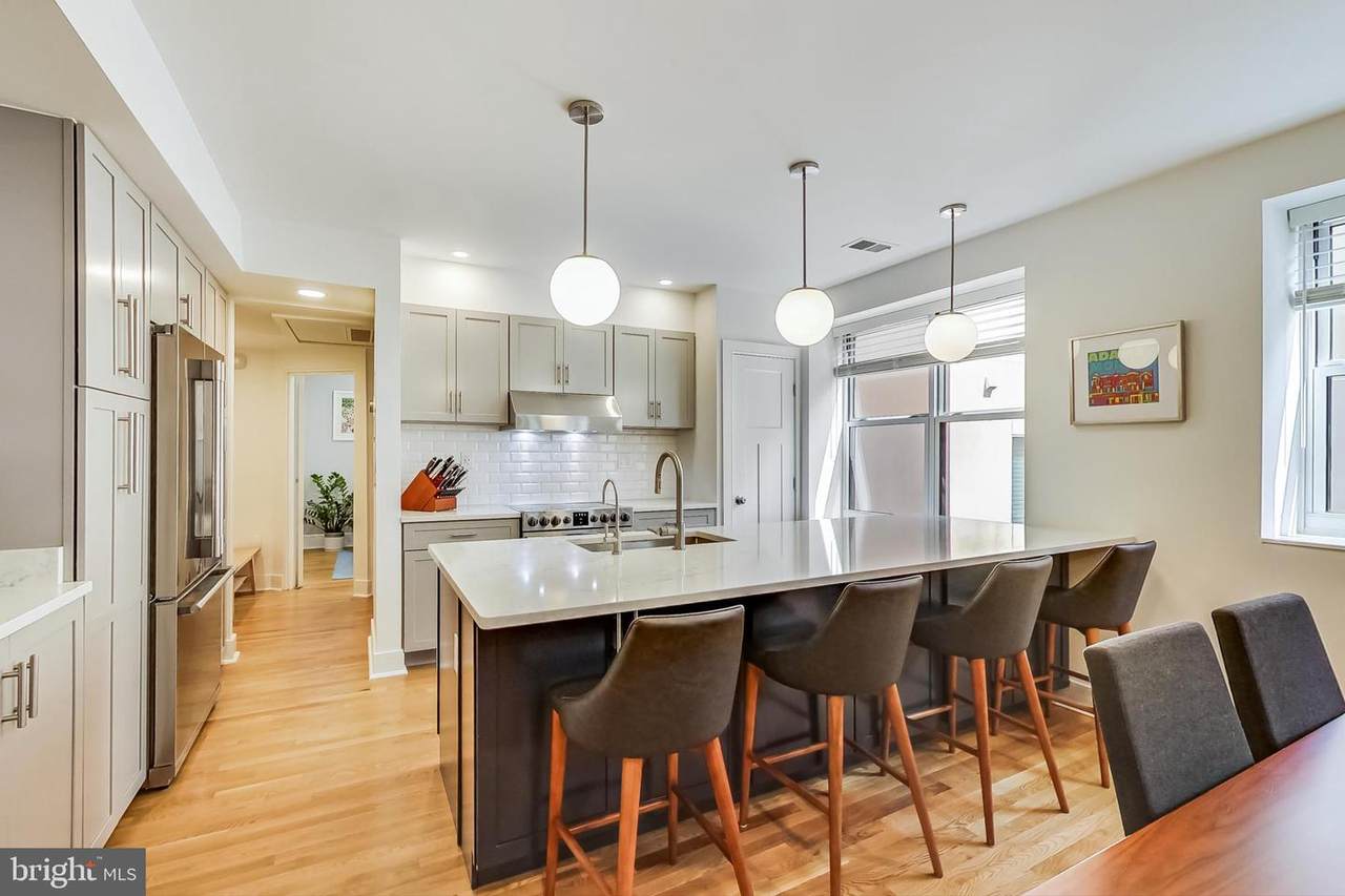 2370 Champlain Street - Photo 1