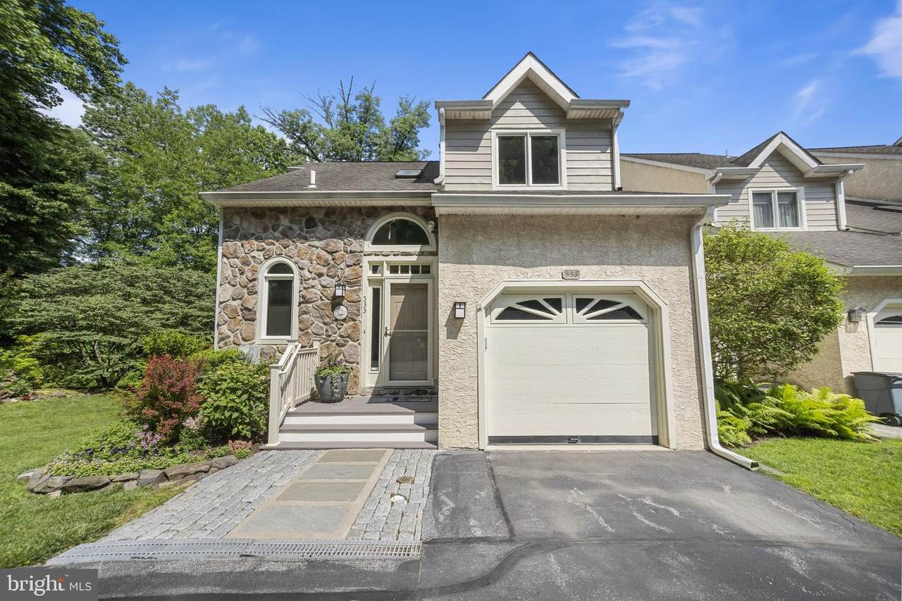 533 Waters Edge - Photo 1