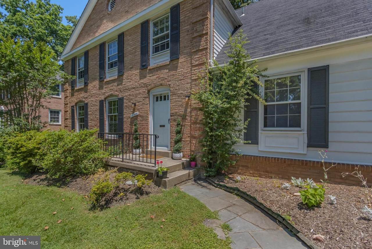 11405 Hounds Way - Photo 1