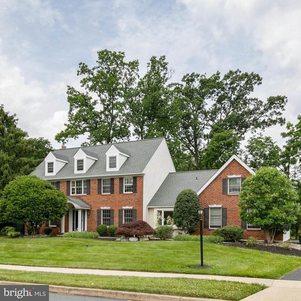 417 Carmichael Drive - Photo 1