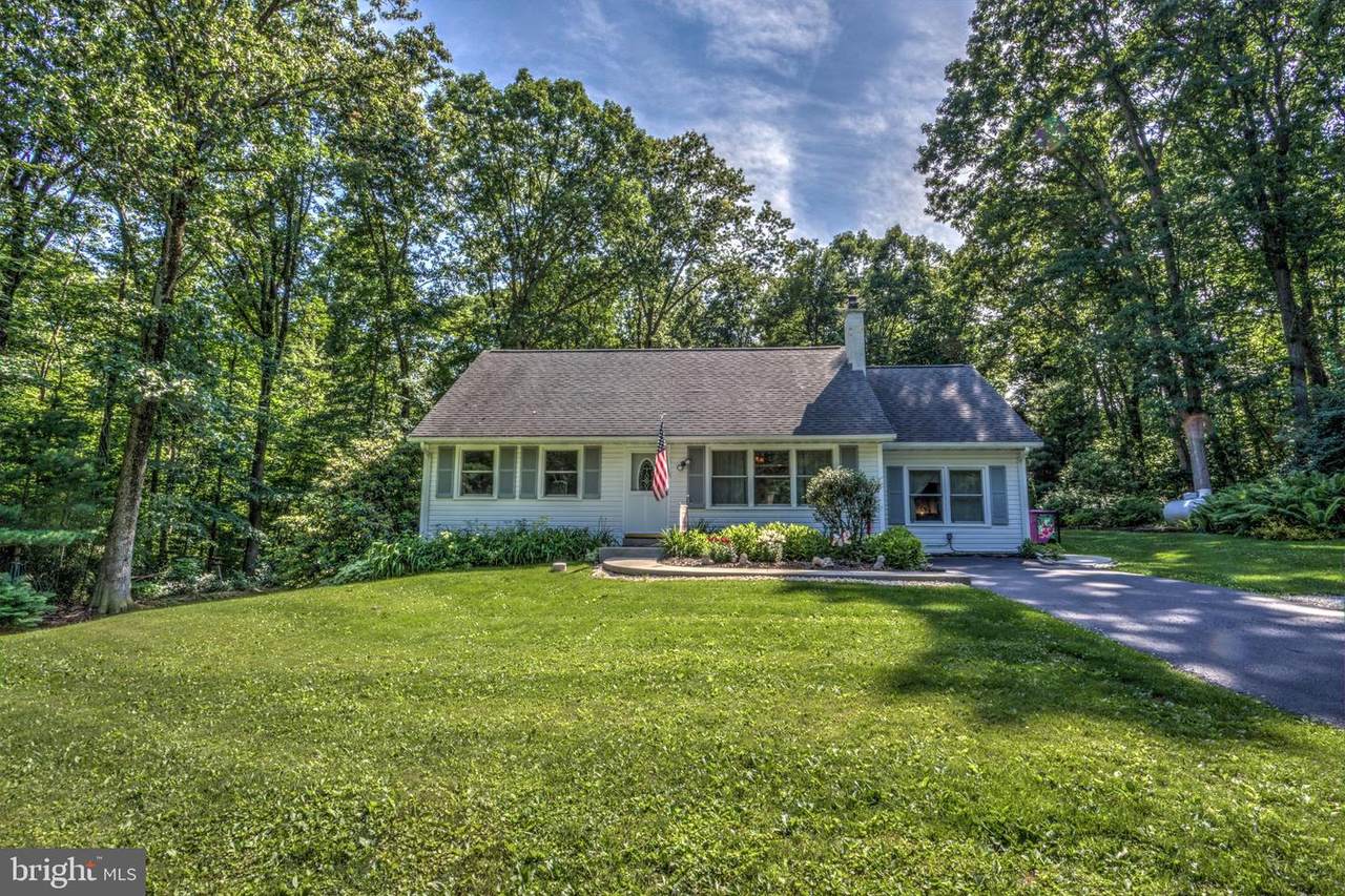 5260 Honeysuckle Lane - Photo 1