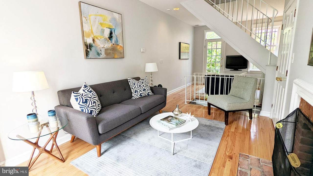 1228 G Street - Photo 1