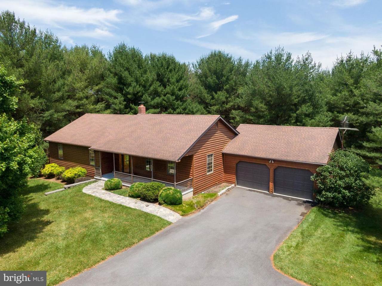 157 Country Lane - Photo 1