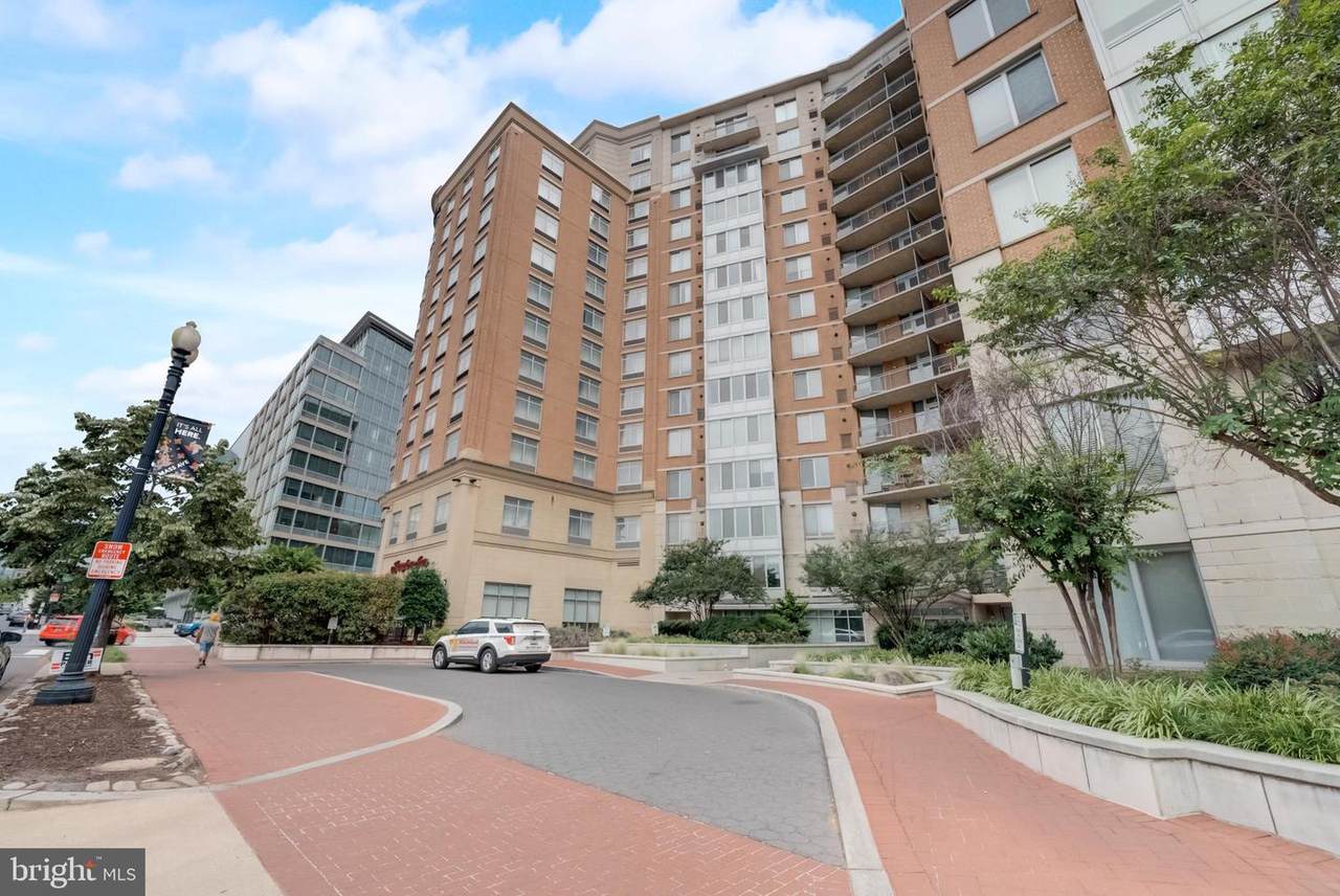 555 Massachusetts Avenue - Photo 1