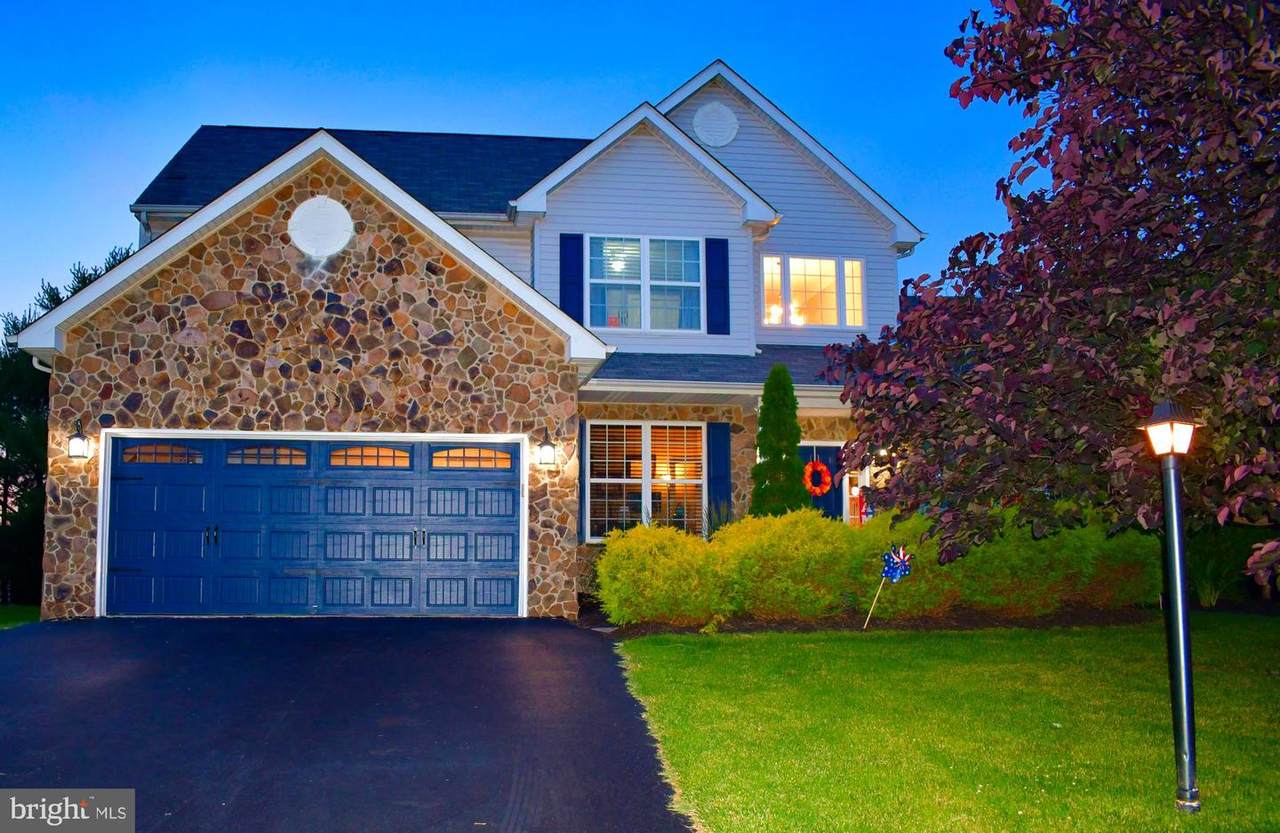38 Crimson Drive - Photo 1