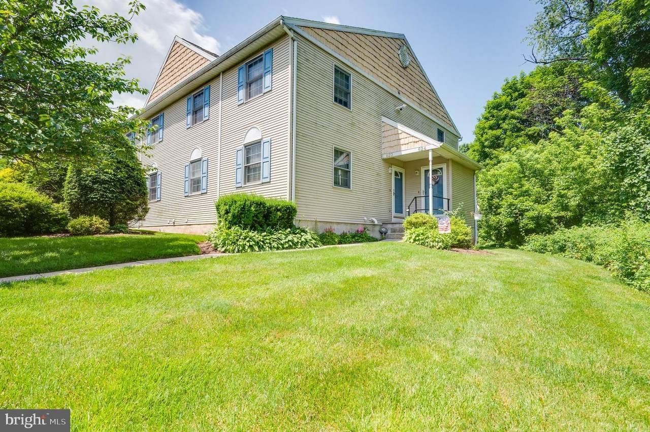 623 Maplewood Avenue - Photo 1