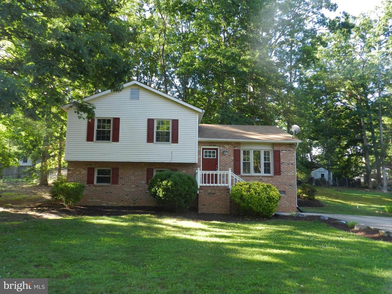 114 Durham Drive - Photo 1