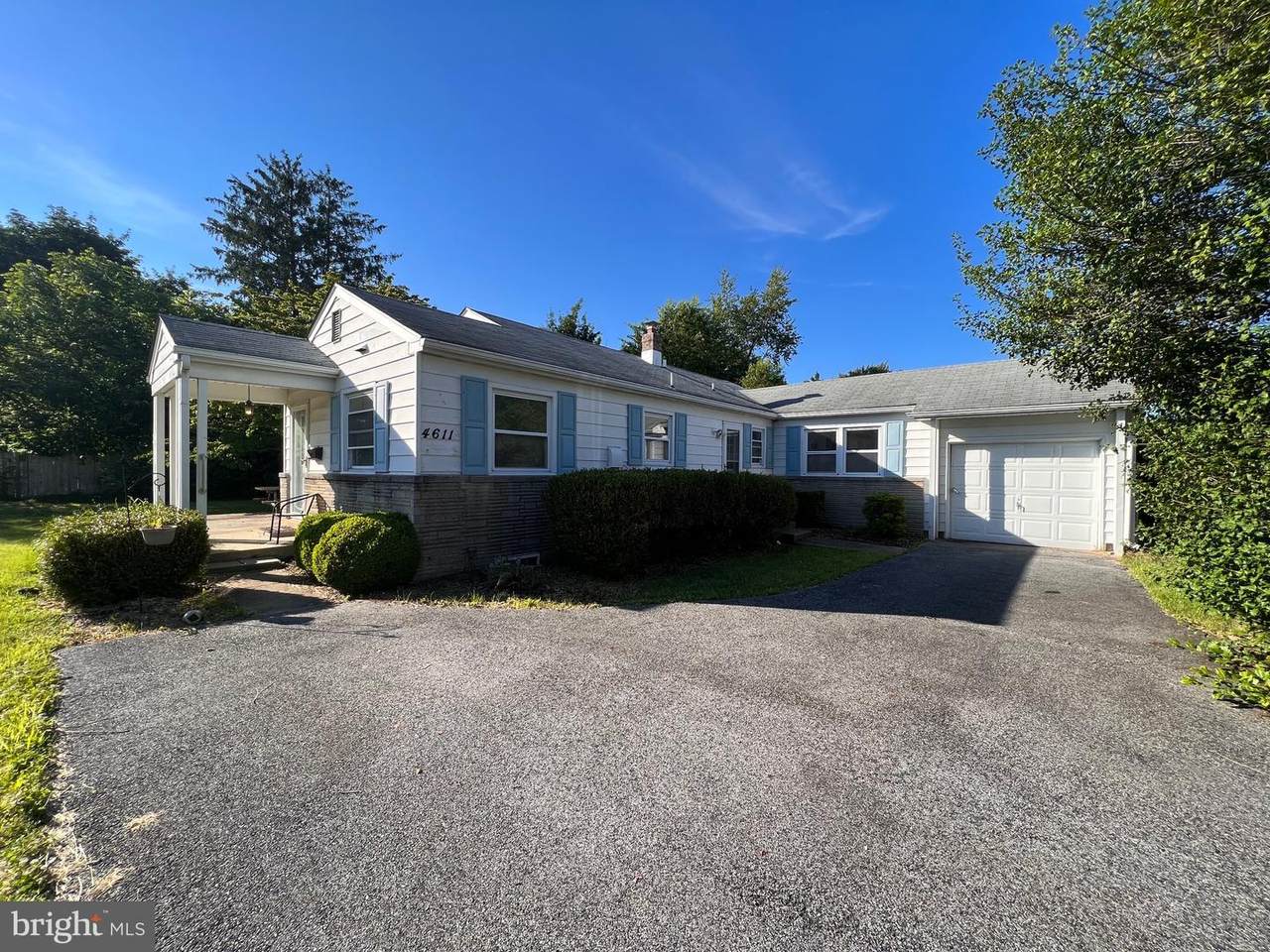 4611 Griffin Drive - Photo 1