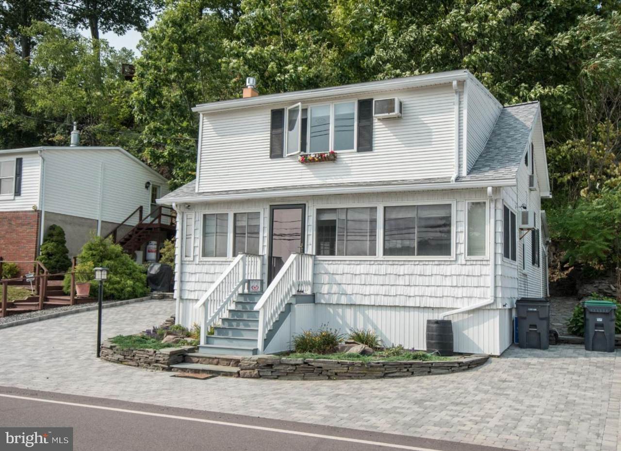 1507 Lakeside Drive - Photo 1