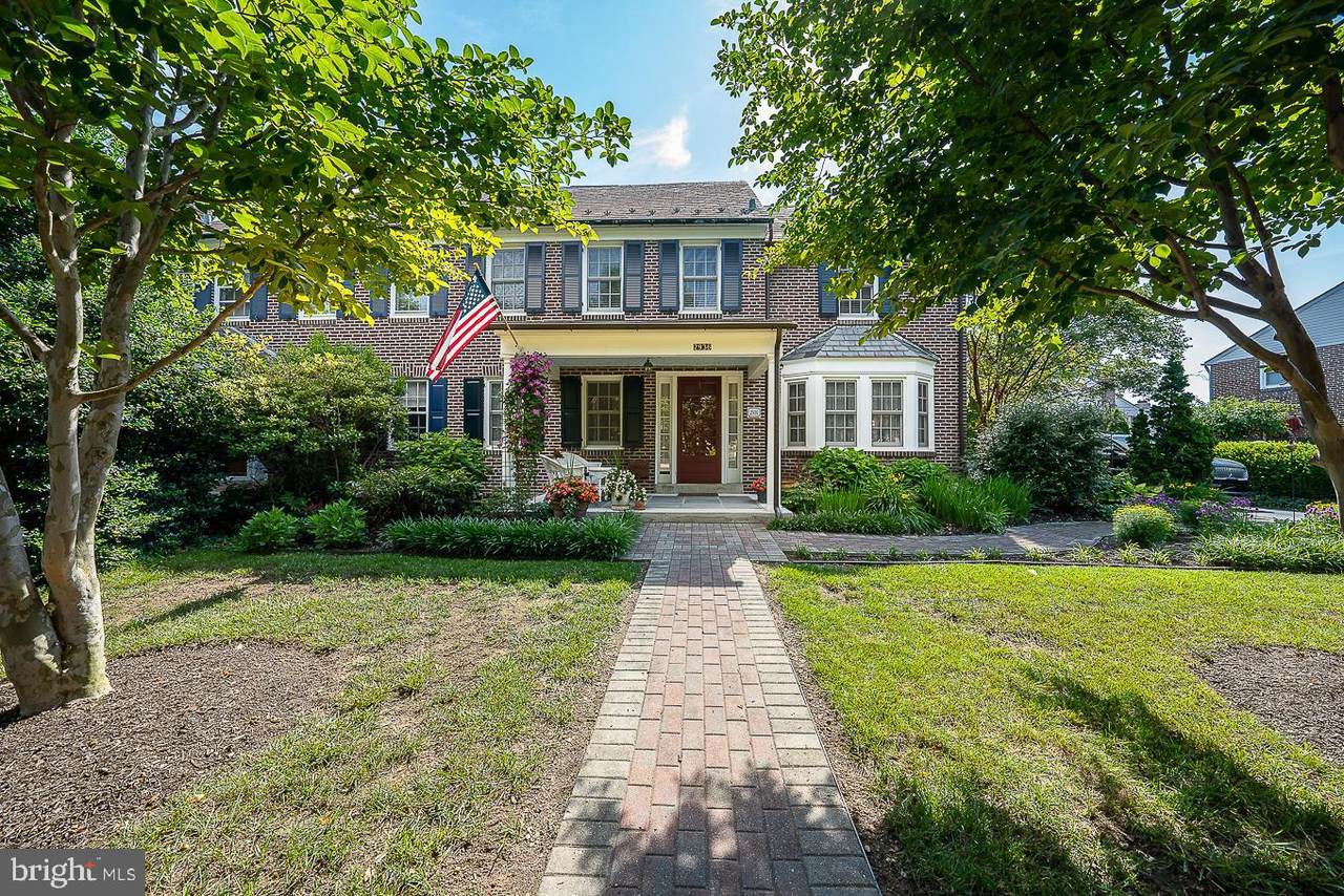 2936 Belmont Avenue - Photo 1