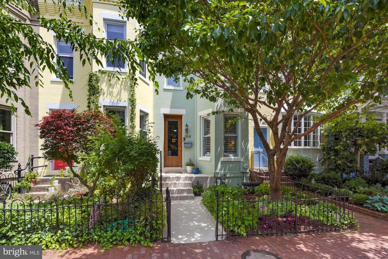 104 7TH Street - Photo 1