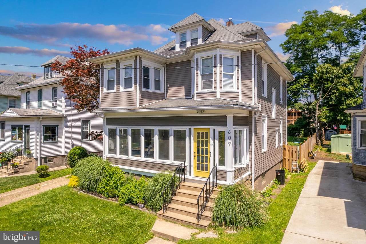 609 Eldridge Avenue - Photo 1