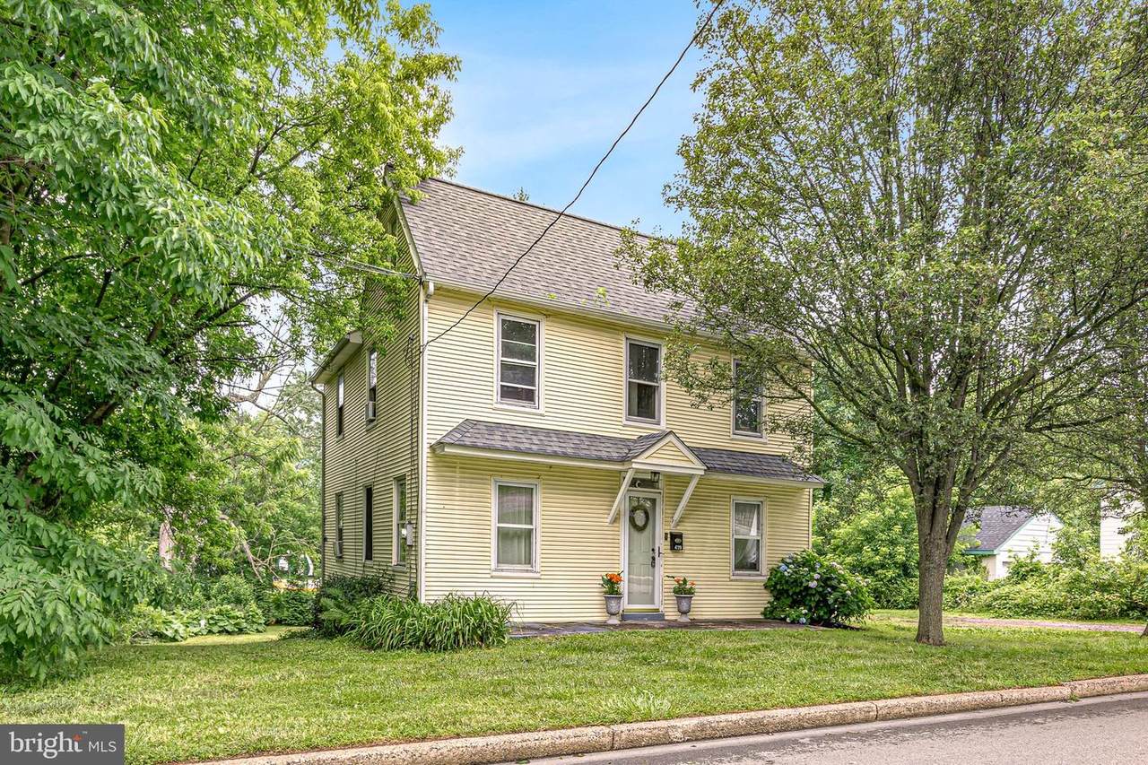 439 South Street - Photo 1