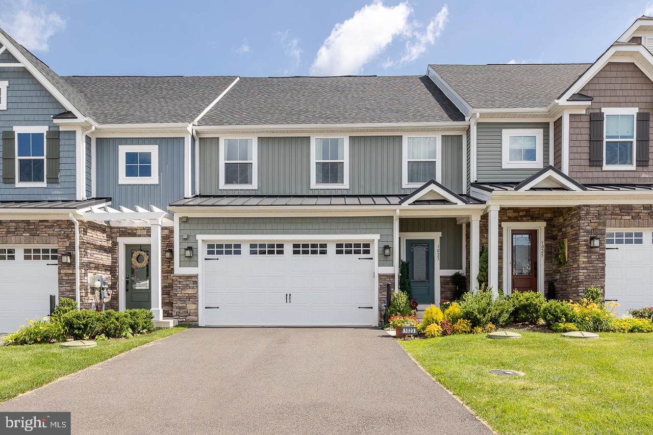 1023 Moscariello Lane - Photo 1