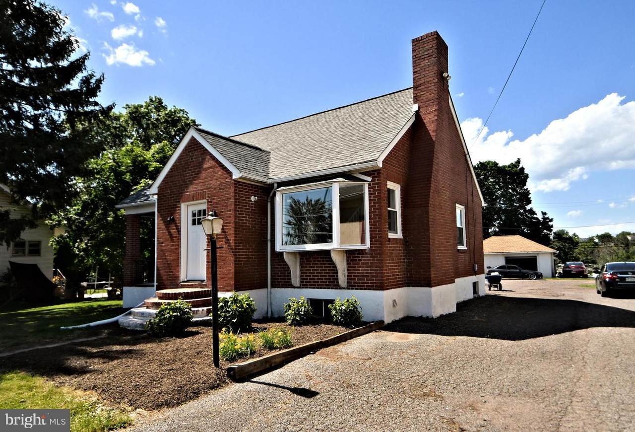 2185 High Street - Photo 1