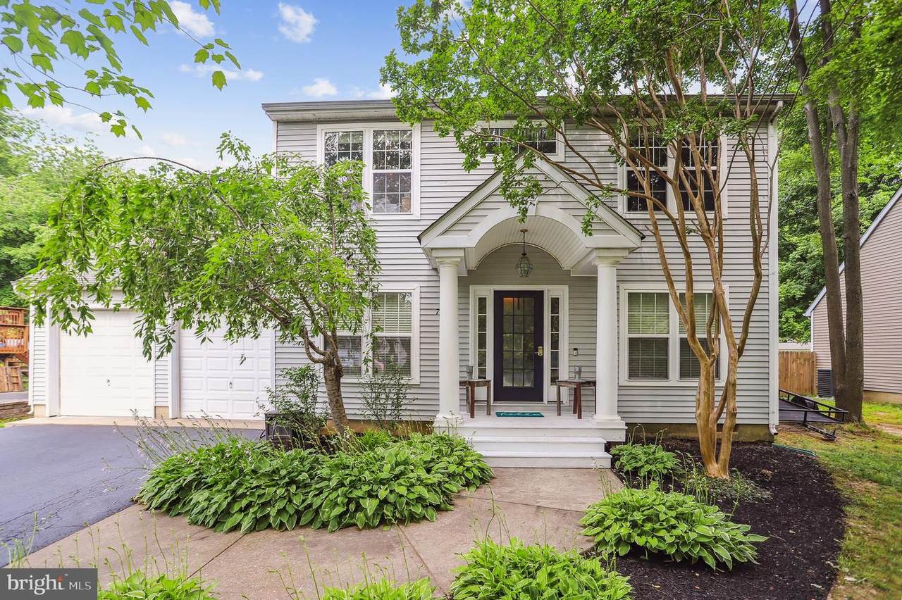 713 Davol Road - Photo 1