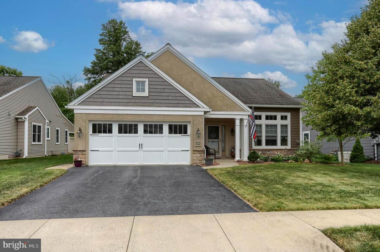 1049 Alden Way - Photo 1