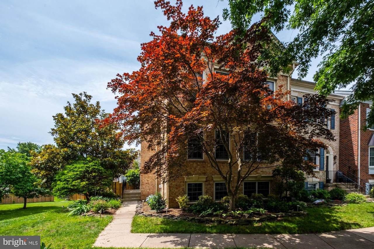 5101 Woodfield Drive - Photo 1