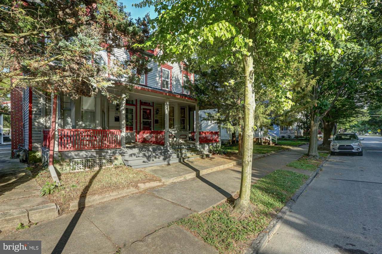 219-221 State Street - Photo 1