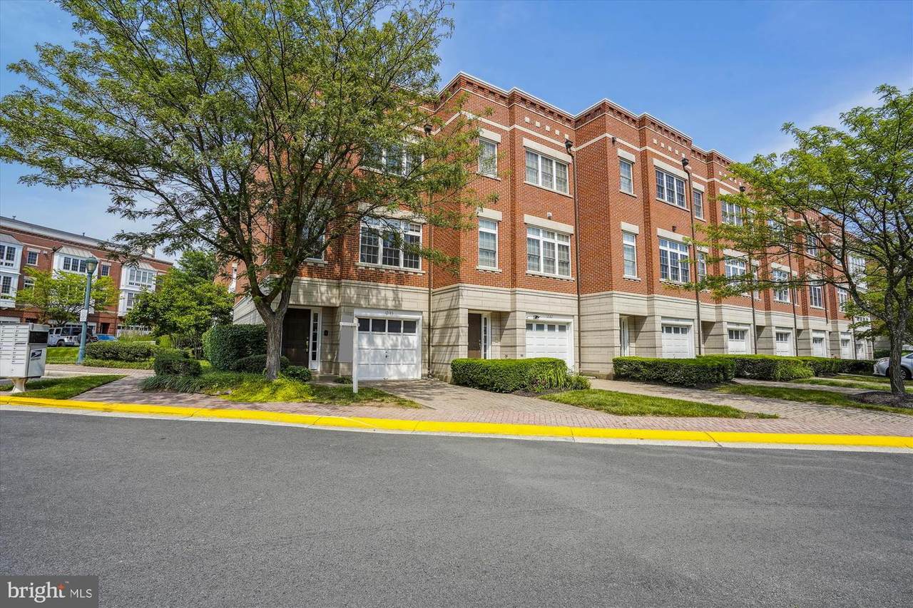 12185 Chancery Station Circle - Photo 1