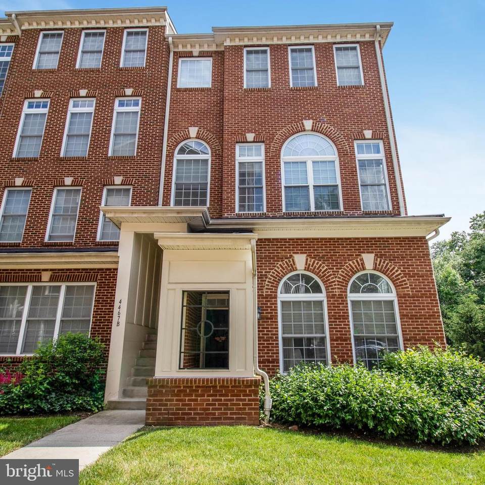 4467-A Beacon Grove Circle - Photo 1