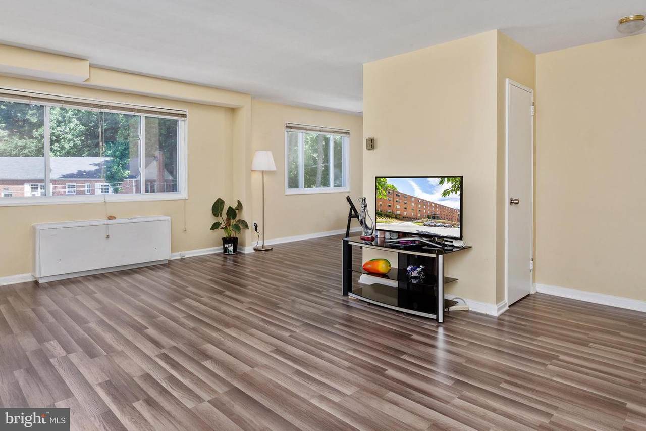 95 Wayne Avenue - Photo 1