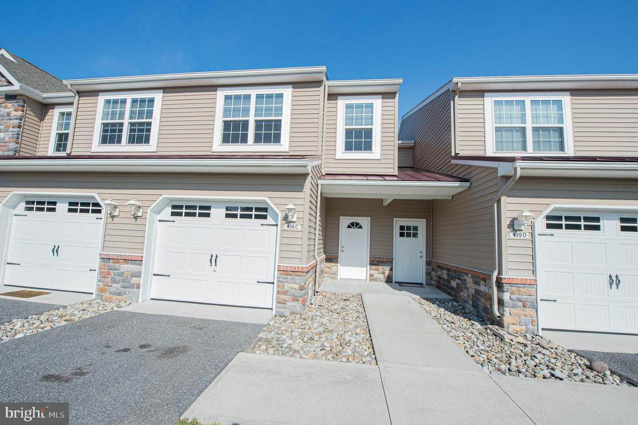 439 Parkview Court - Photo 1