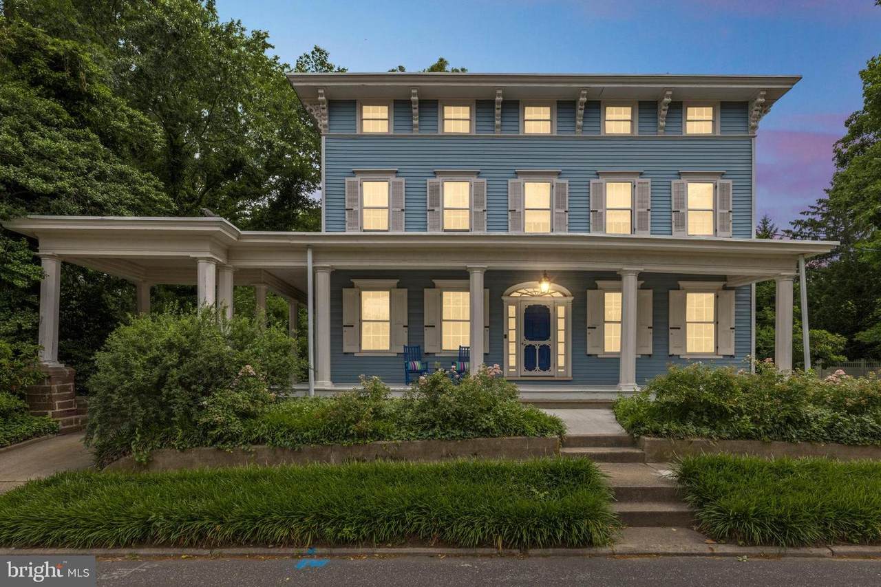 526 Kings Highway - Photo 1