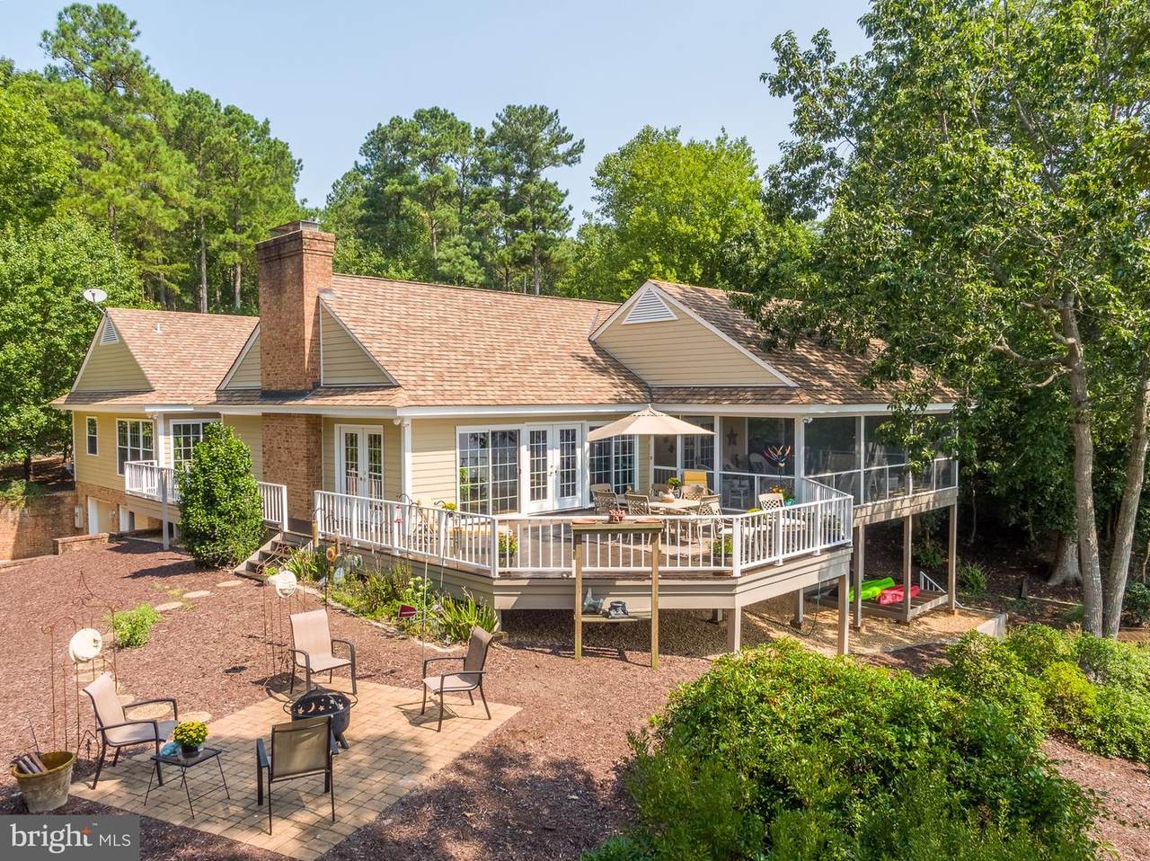55 Pinewood Court - Photo 1