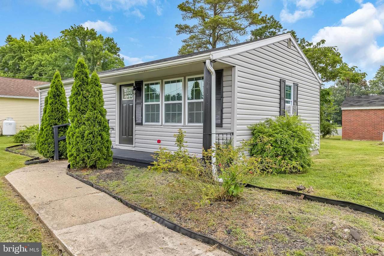 1102 High Street - Photo 1