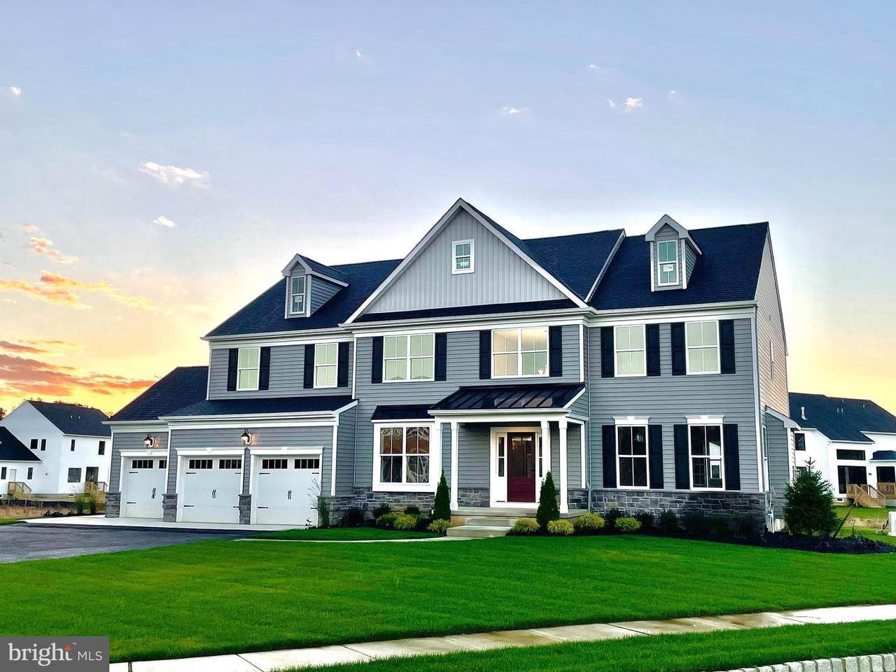 110 Cambridge Boulevard - Photo 1