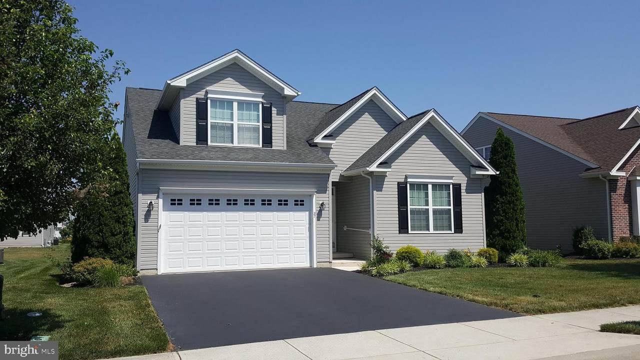 27 Cherry Hill Road - Photo 1