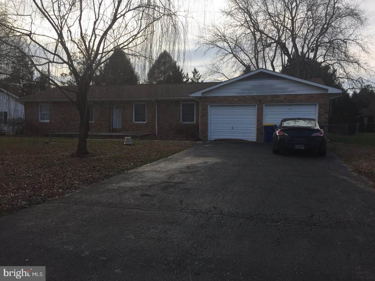 34 Meadow Glen Drive - Photo 1