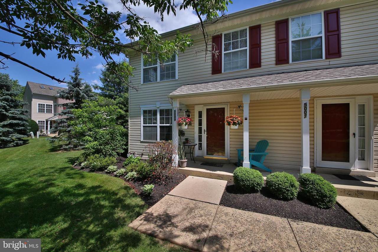 5009 Rebecca Fell Drive - Photo 1