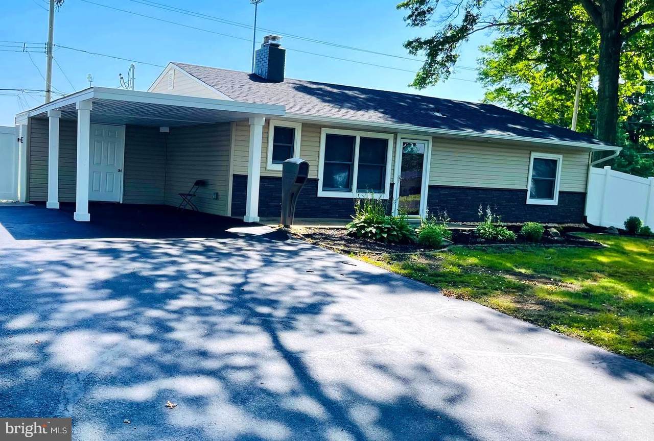 306 Blue Ridge Drive - Photo 1