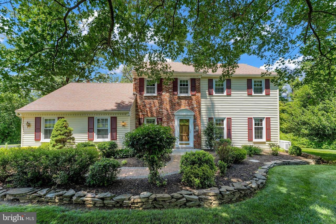 536 Applewood Drive - Photo 1