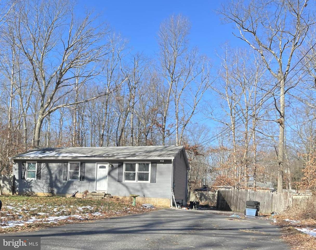 327 New Jersey Avenue - Photo 1