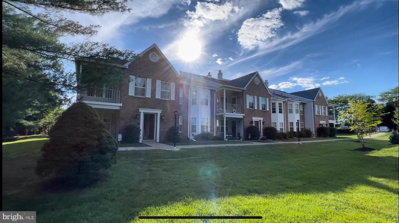 214 Fountain Farm Lane - Photo 1