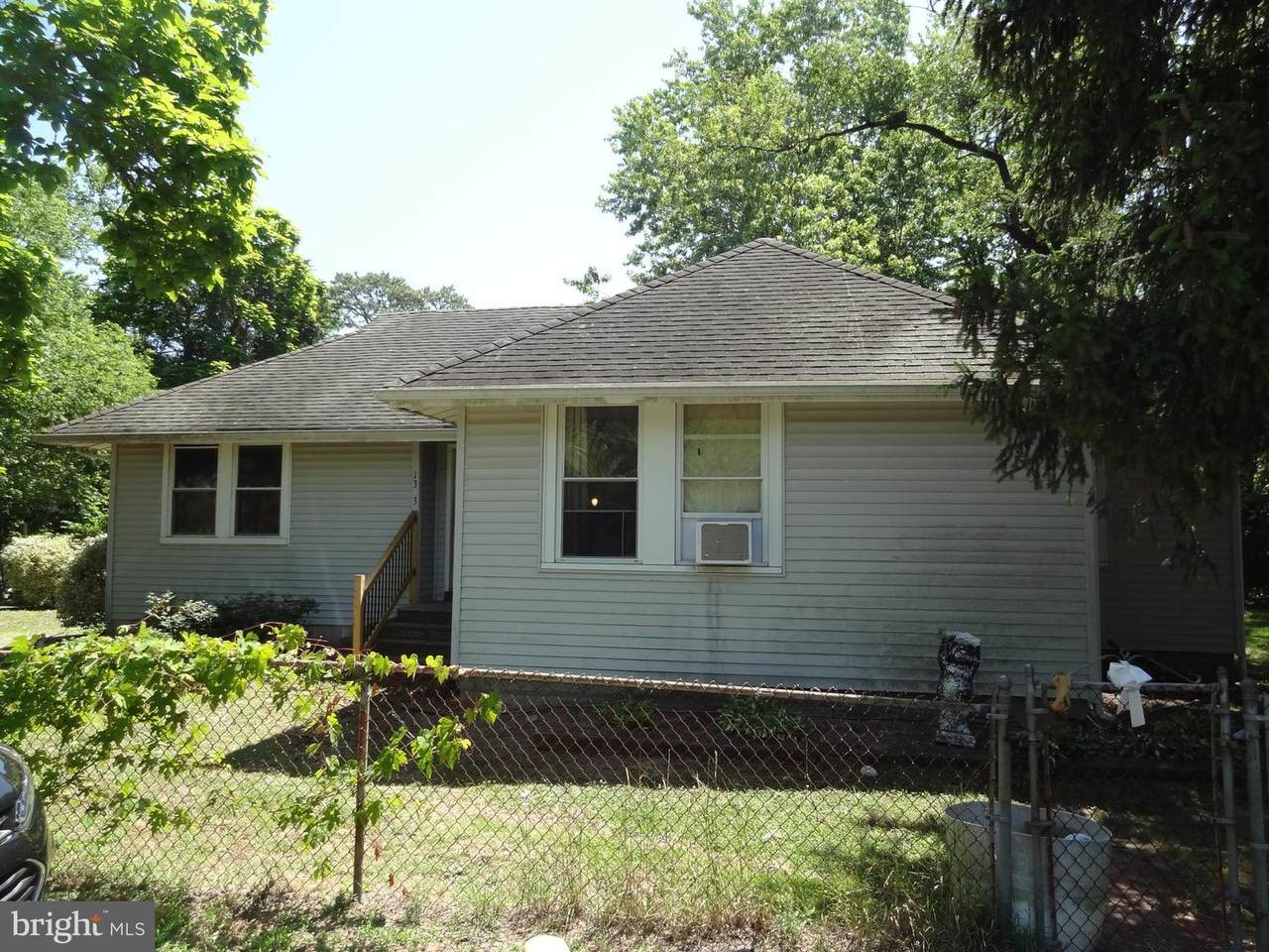 1313 Loretta Avenue - Photo 1