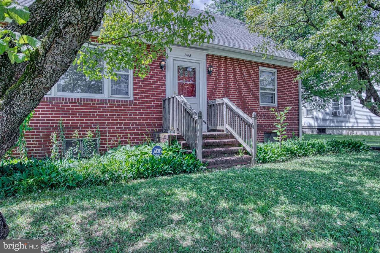 1415 Olden Avenue - Photo 1