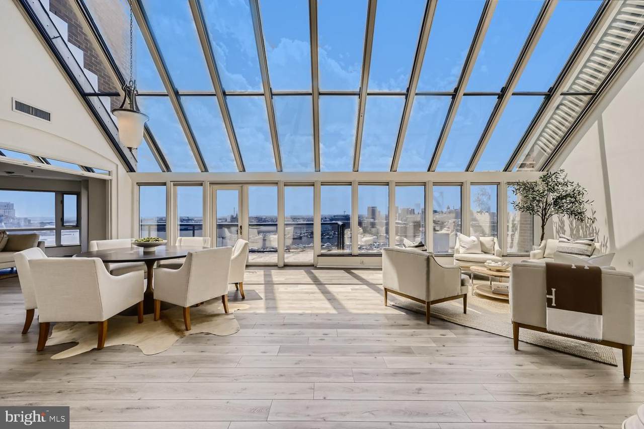 2515 Boston Street - Photo 1