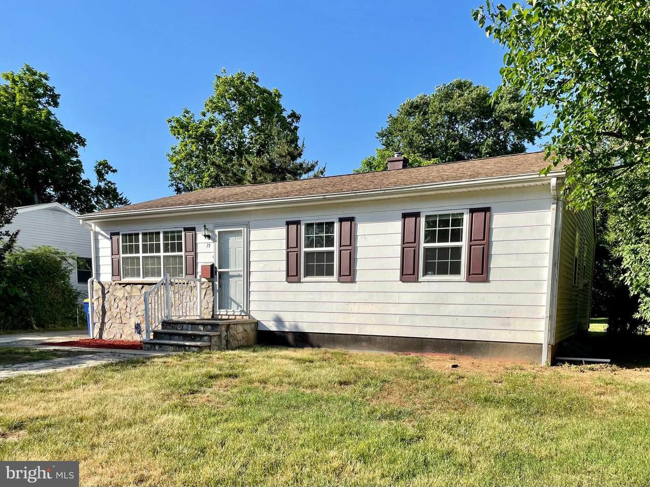 19 Hickory Lane - Photo 1