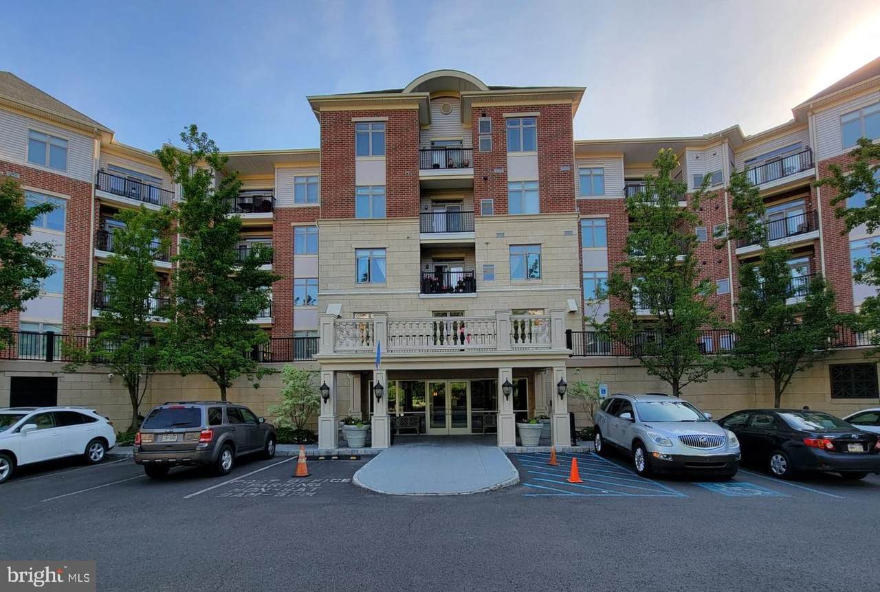 276 Carson Terrace - Photo 1